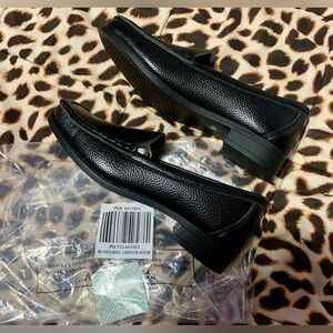 ✨Classic Loafers 6M✨
